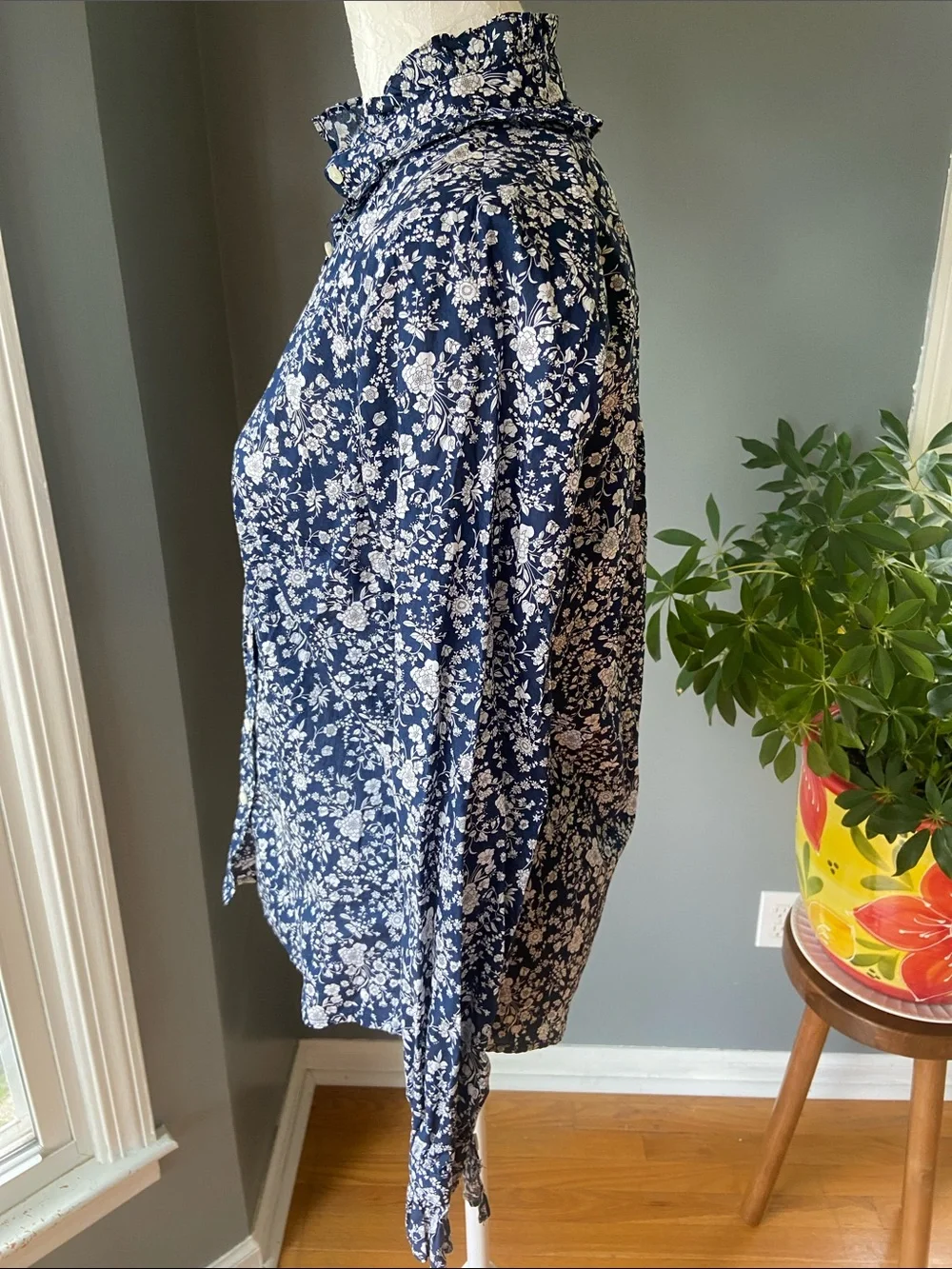 J. Crew Liberty Fabrics Women’s Navy Floral Ruffle Collar Blouse
